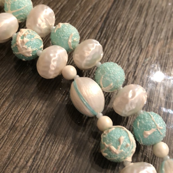 Vintage 1950’s Two Strand Splatter & Striped Satin Bead Necklace - Picture 6 of 12